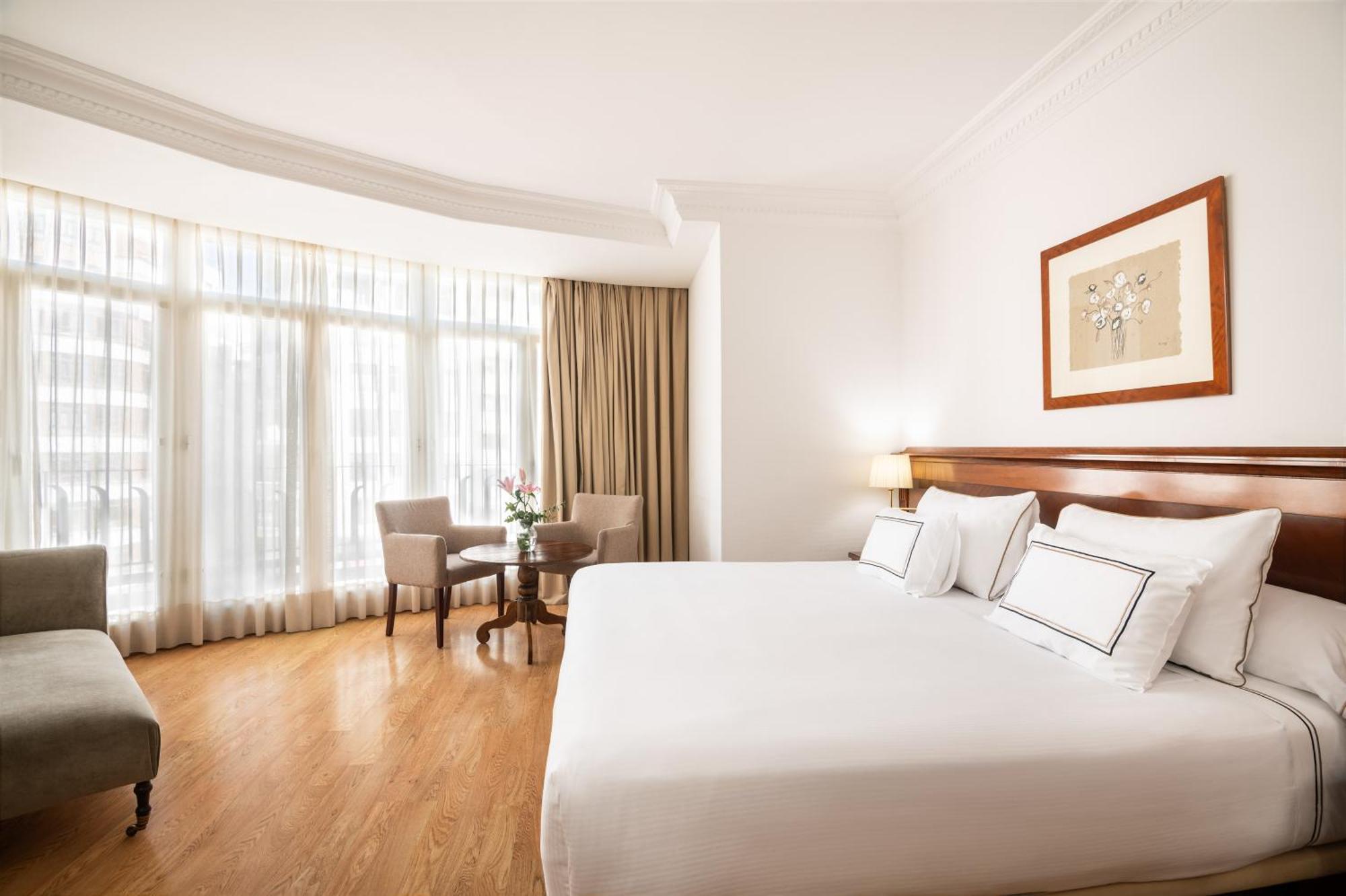 Melia Plaza Valencia Hotel Exterior photo