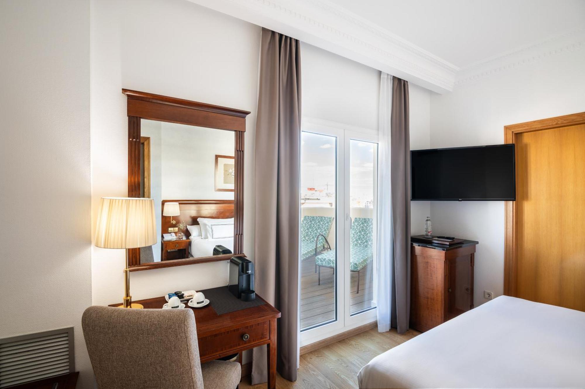 Melia Plaza Valencia Hotel Exterior photo